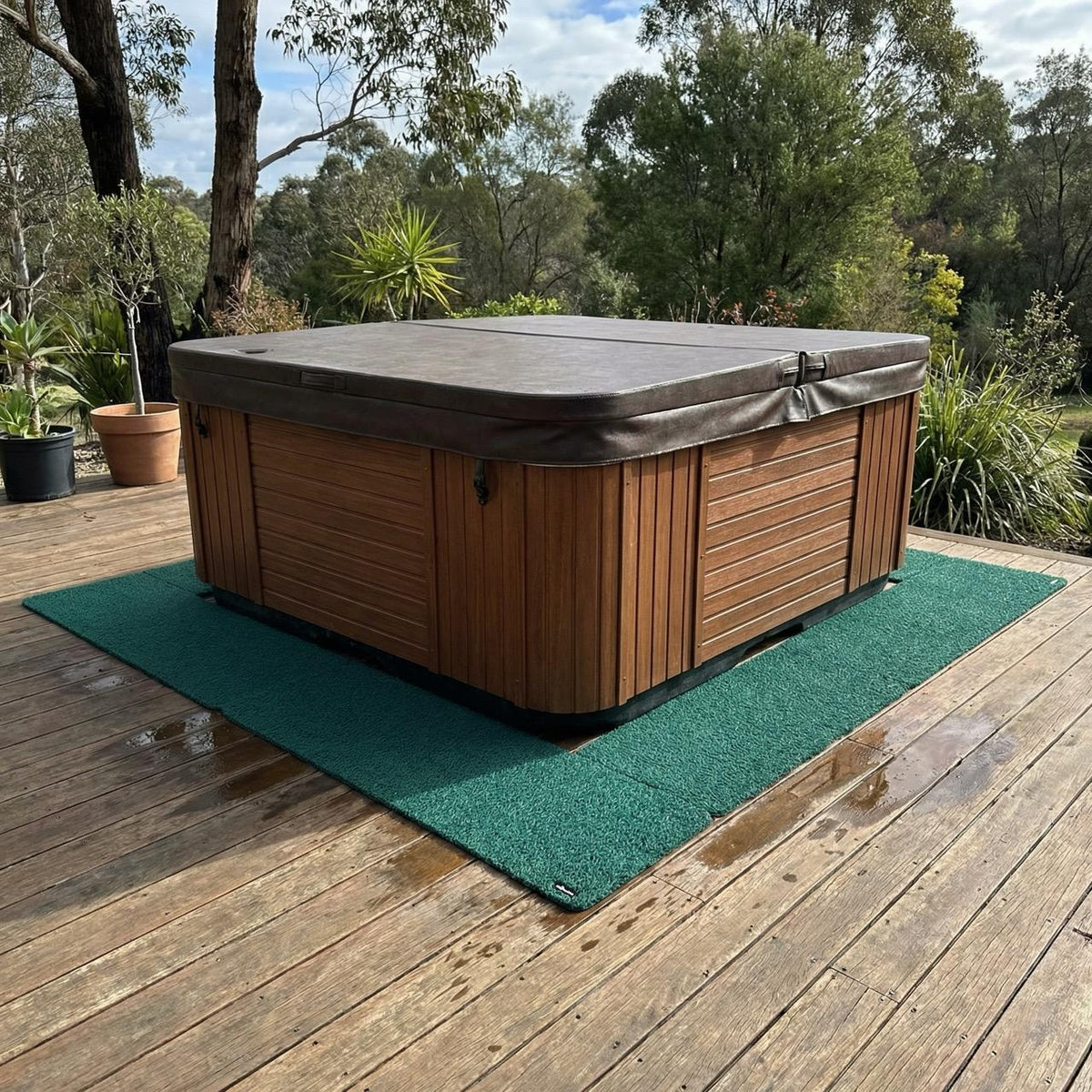Under Hot Tub Mat