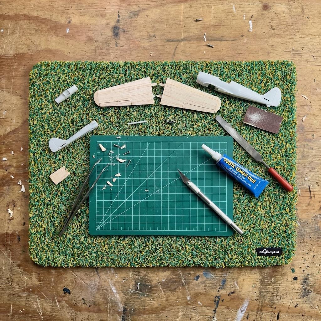Model Building Workbench Mat